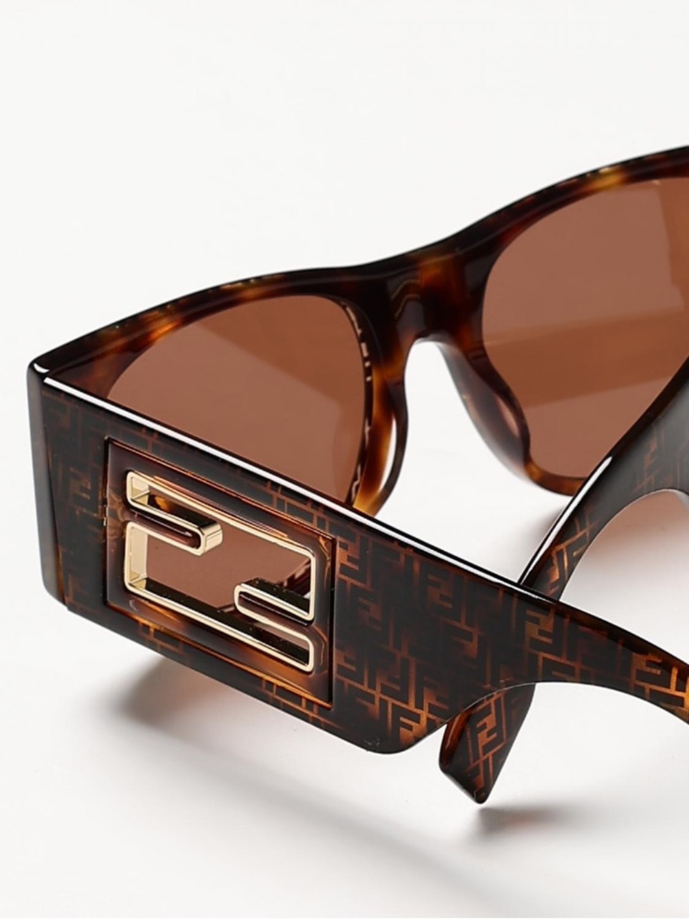 Excluded Fendi Sunglasses, New 365 - Picture 4 of 9